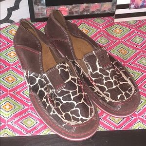 Ariat Cruisers